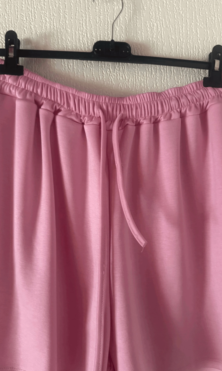 Short OLIVIA